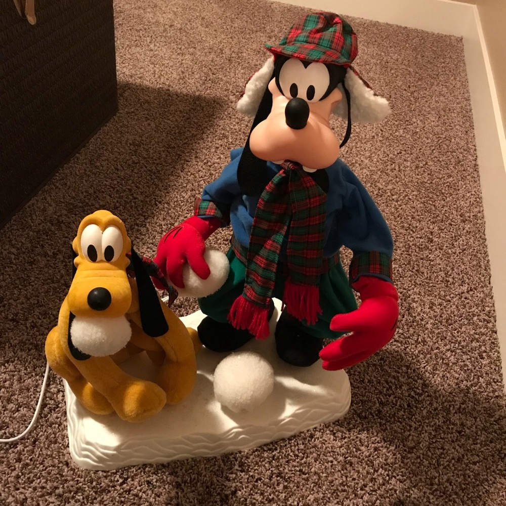 Disney Animated Goofy and Pluto